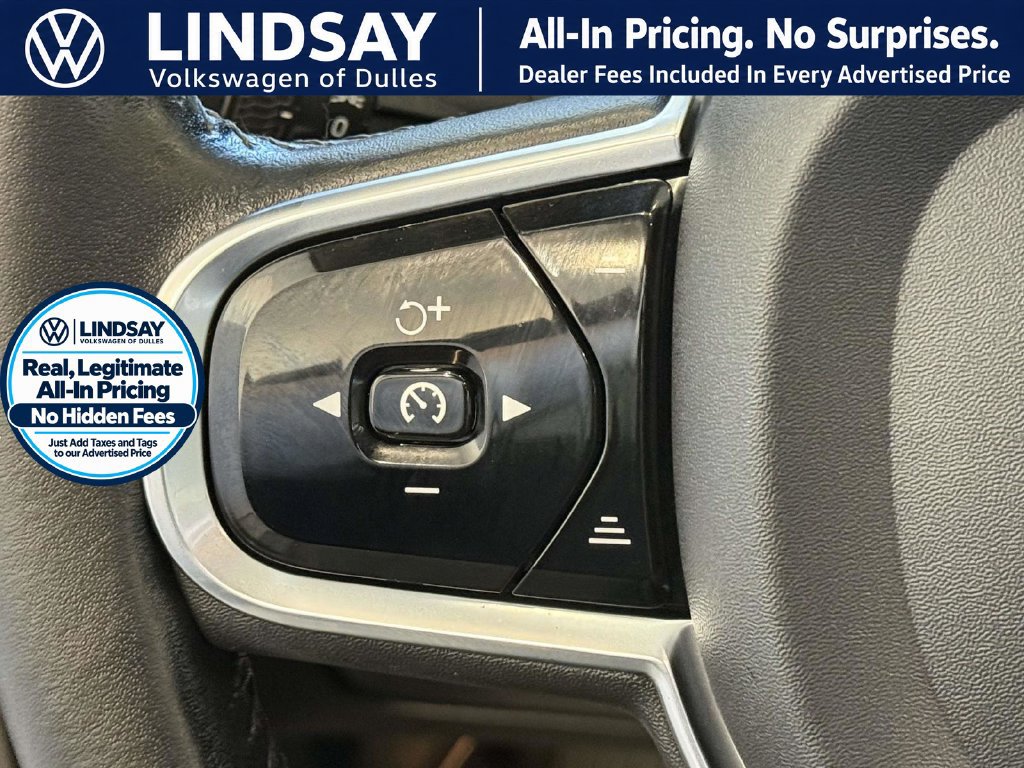 Used 2016 Volvo XC90 T5 Momentum AWD/4WD image 22