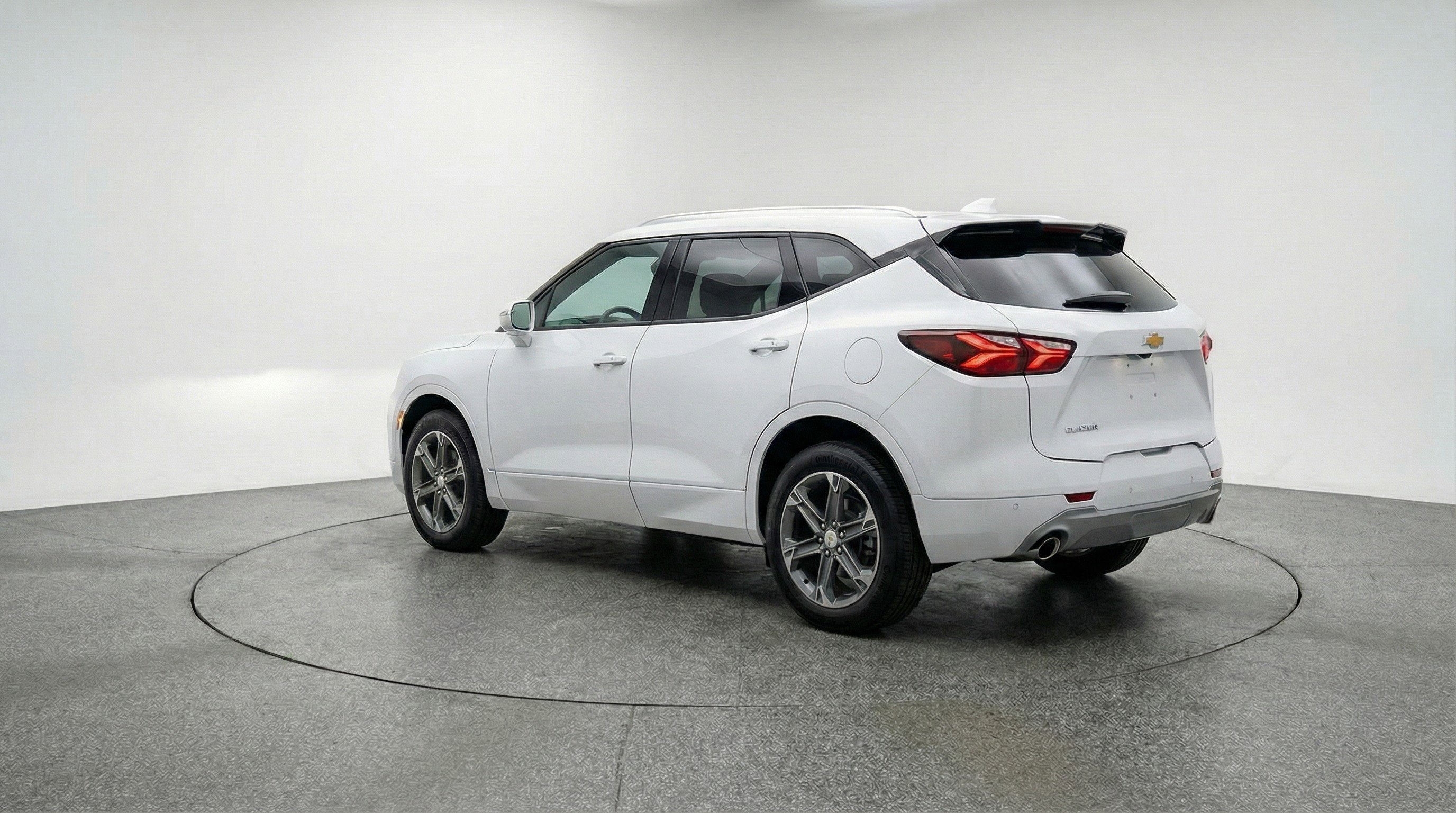 Used 2025 Chevrolet Blazer LT image 6