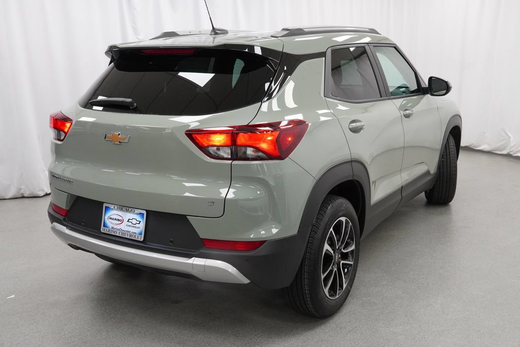 New 2026 Chevrolet TrailBlazer LT w/ LT Cold Weather Package FWD image 3