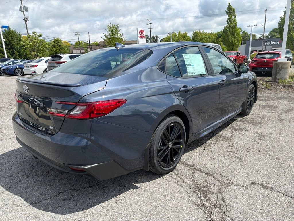 New 2026 Toyota Camry SE FWD image 2