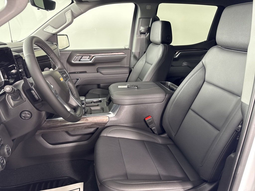 New 2025 Chevrolet Silverado 1500 LTZ w/ LTZ Premium Package image 19