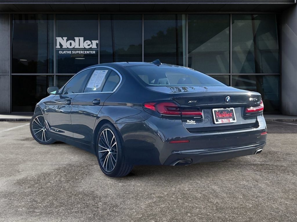 Used 2023 BMW 530e xDrive w/ Premium Package AWD/4WD image 11