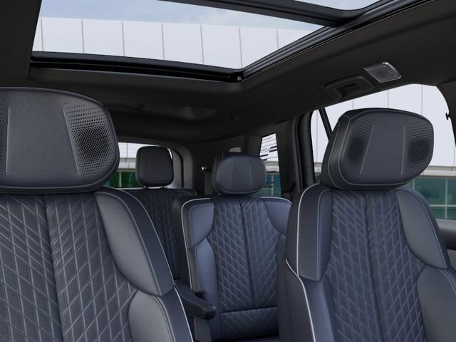 New 2026 Cadillac Vistiq Premium Luxury AWD/4WD image 24