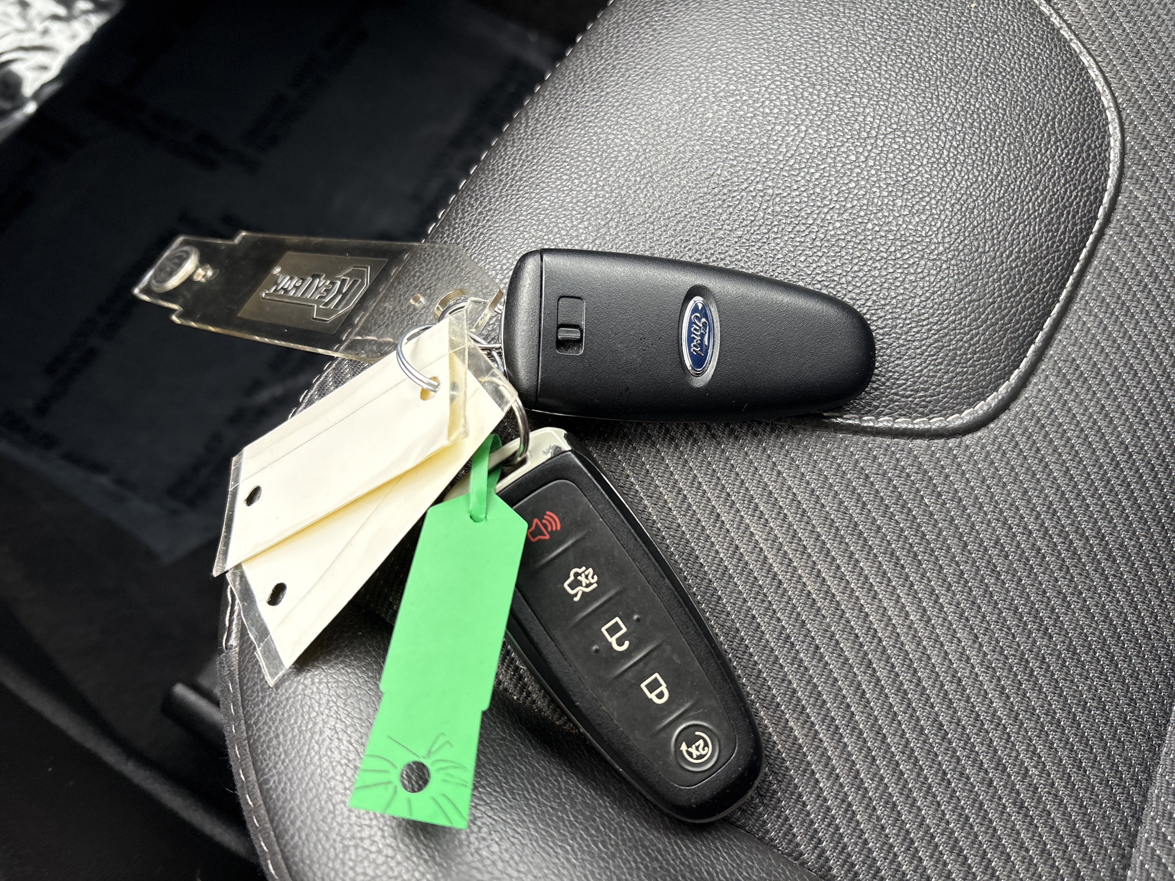 Used 2013 Ford Escape Titanium image 32