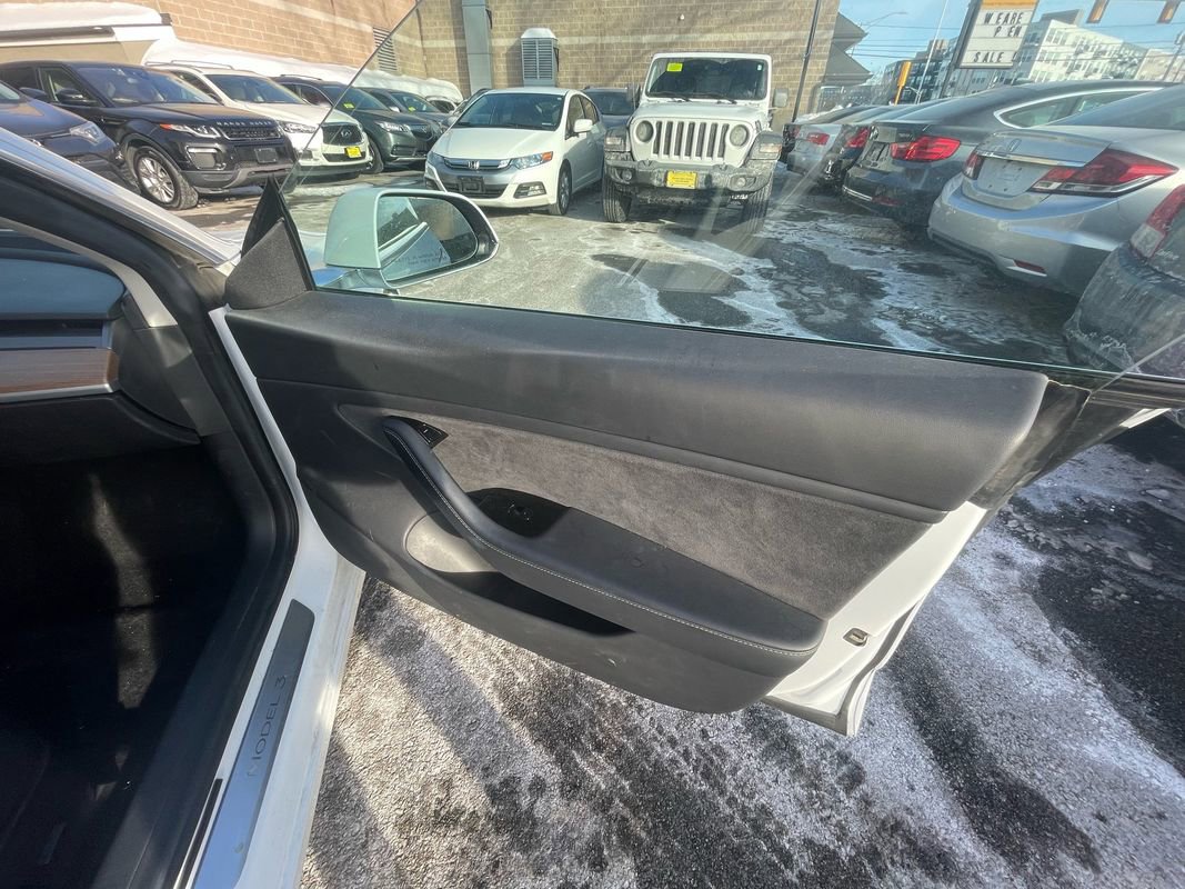 Used 2019 Tesla Model 3 Long Range image 12