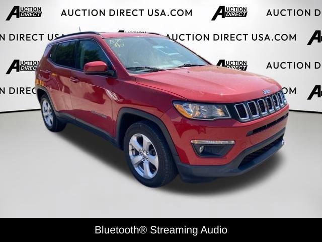 Used 2019 Jeep Compass Latitude FWD image 3
