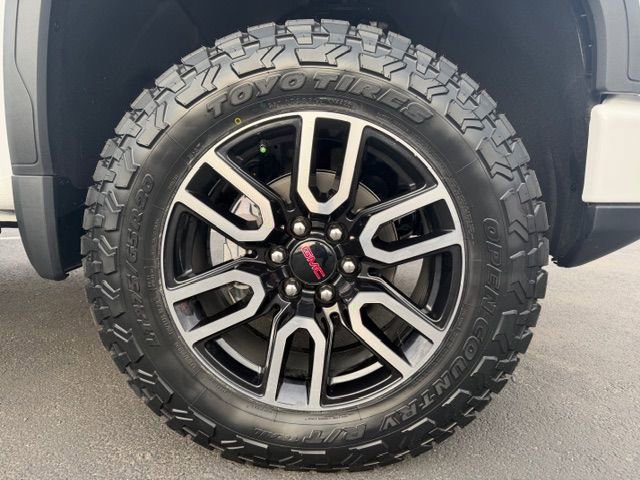 New 2026 GMC Sierra 1500 AT4 w/ AT4 Premium Package image 6