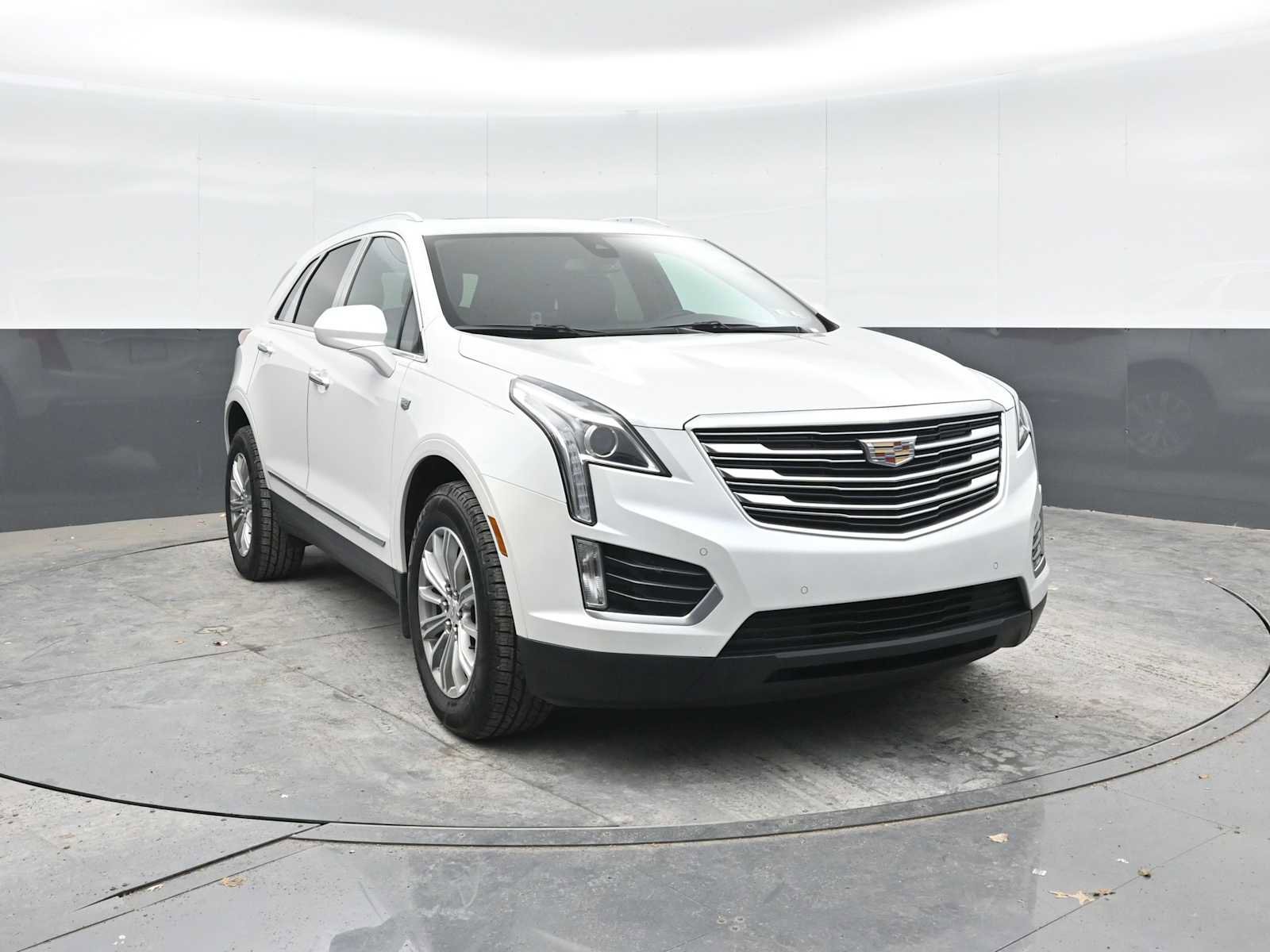 Used 2017 Cadillac XT5 Luxury w/ Driver Awareness Package