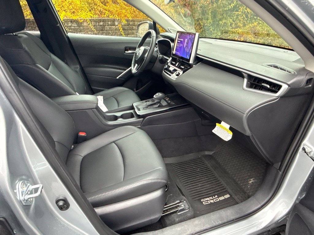 Certified 2026 Toyota Corolla Cross XLE w/ Convenience Package AWD/4WD image 23
