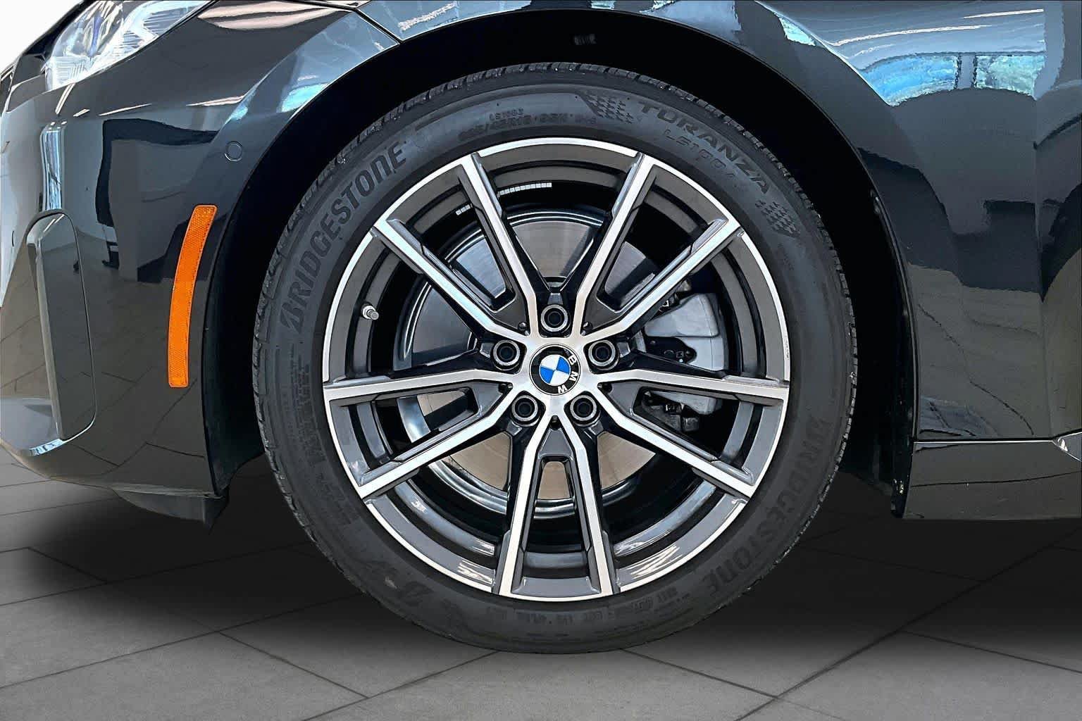 Used 2025 BMW 230i Coupe RWD image 9
