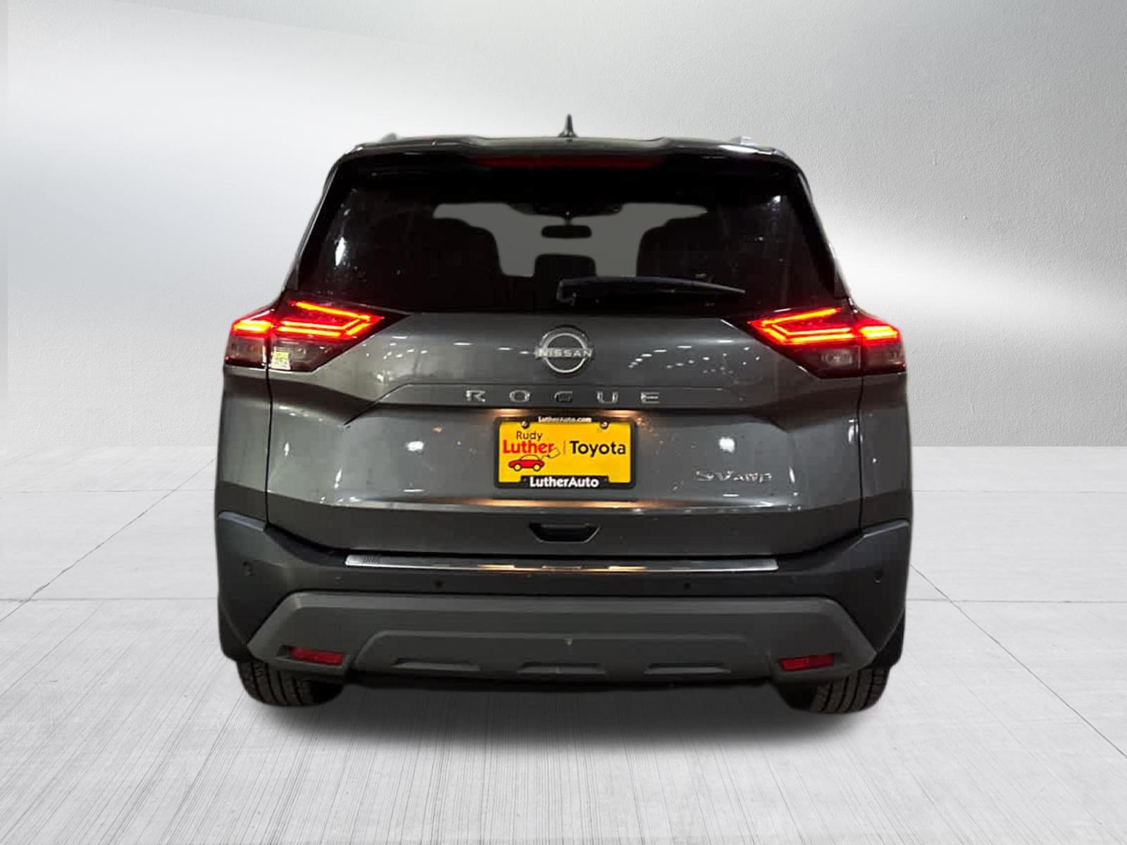 Used 2023 Nissan Rogue SV w/ SV Premium B Package AWD/4WD image 5