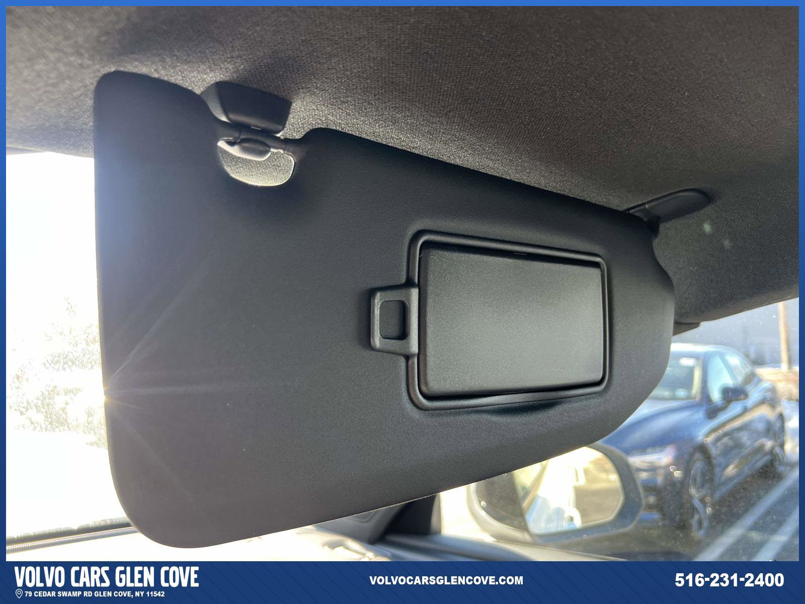 Used 2026 Volvo XC40 B5 Ultra w/ Climate Package image 33