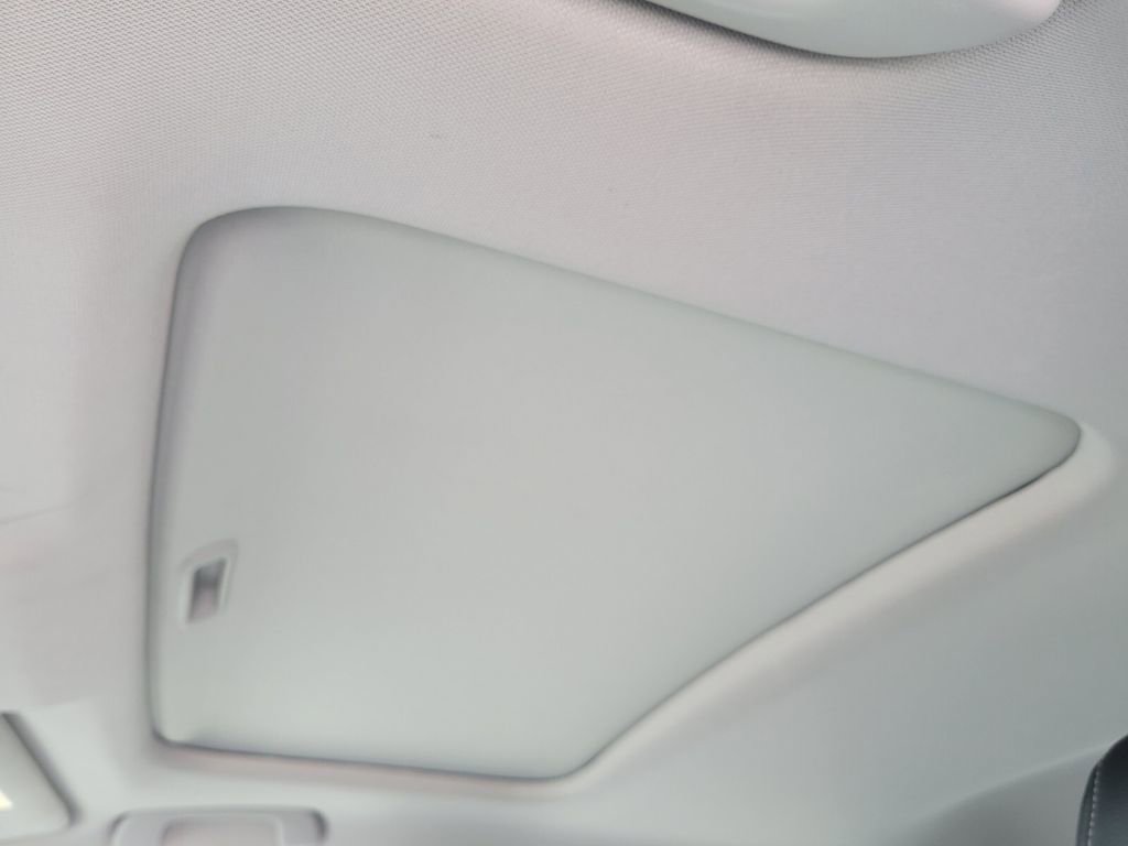 Used 2023 Honda Civic EX-L image 18