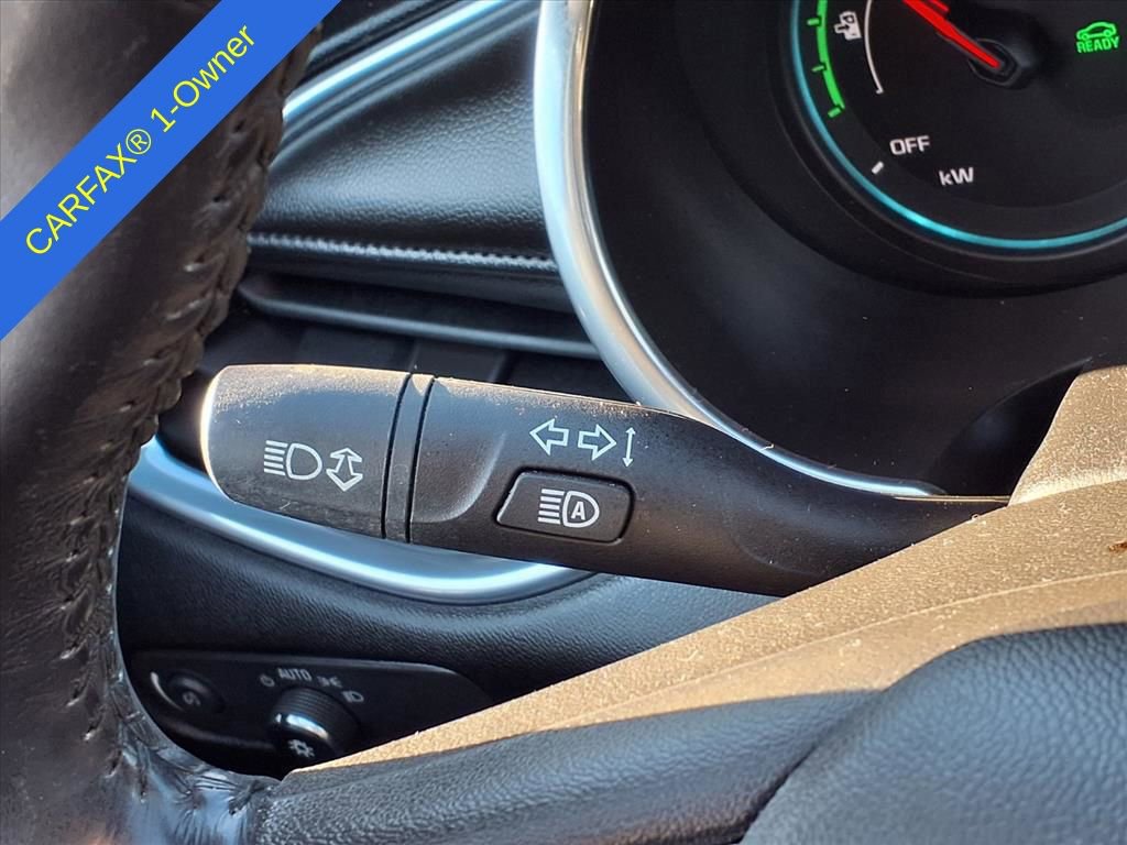 Used 2018 Chevrolet Malibu Hybrid w/ Leather Package image 24