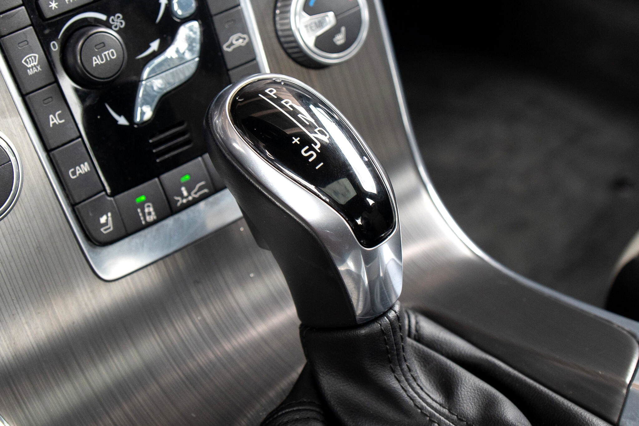 Used 2016 Volvo S60 T5 Cross Country Platinum w/ Protection Package image 16