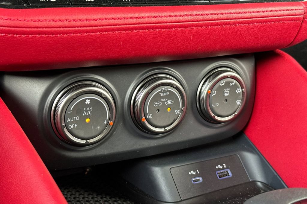 Used 2024 Nissan Z Performance w/ Floor Mat Package image 17