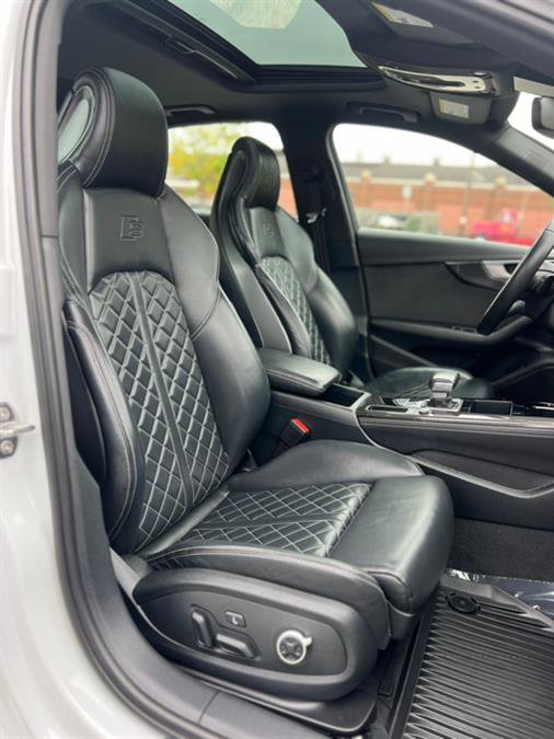 Used 2023 Audi S4 Premium Plus w/ Premium Plus Package image 28