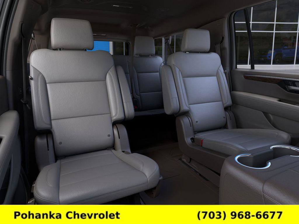 New 2026 Chevrolet Suburban LT image 17