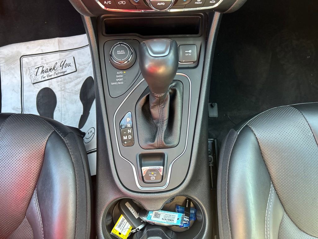 Used 2022 Jeep Cherokee Latitude Lux AWD/4WD image 19