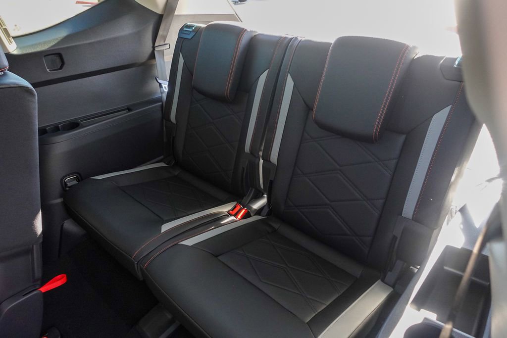 New 2026 Volkswagen Atlas Peak Edition image 28