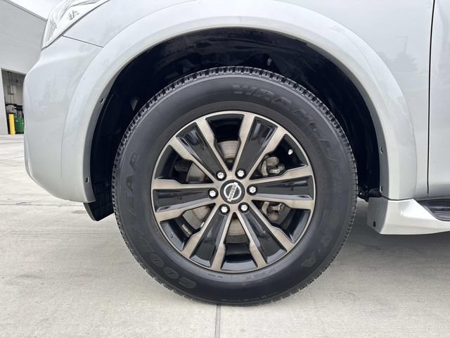 Used 2019 Nissan Armada Platinum RWD image 4