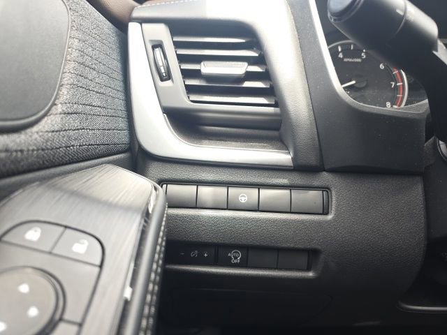 Certified 2023 Nissan Rogue SV AWD/4WD image 22