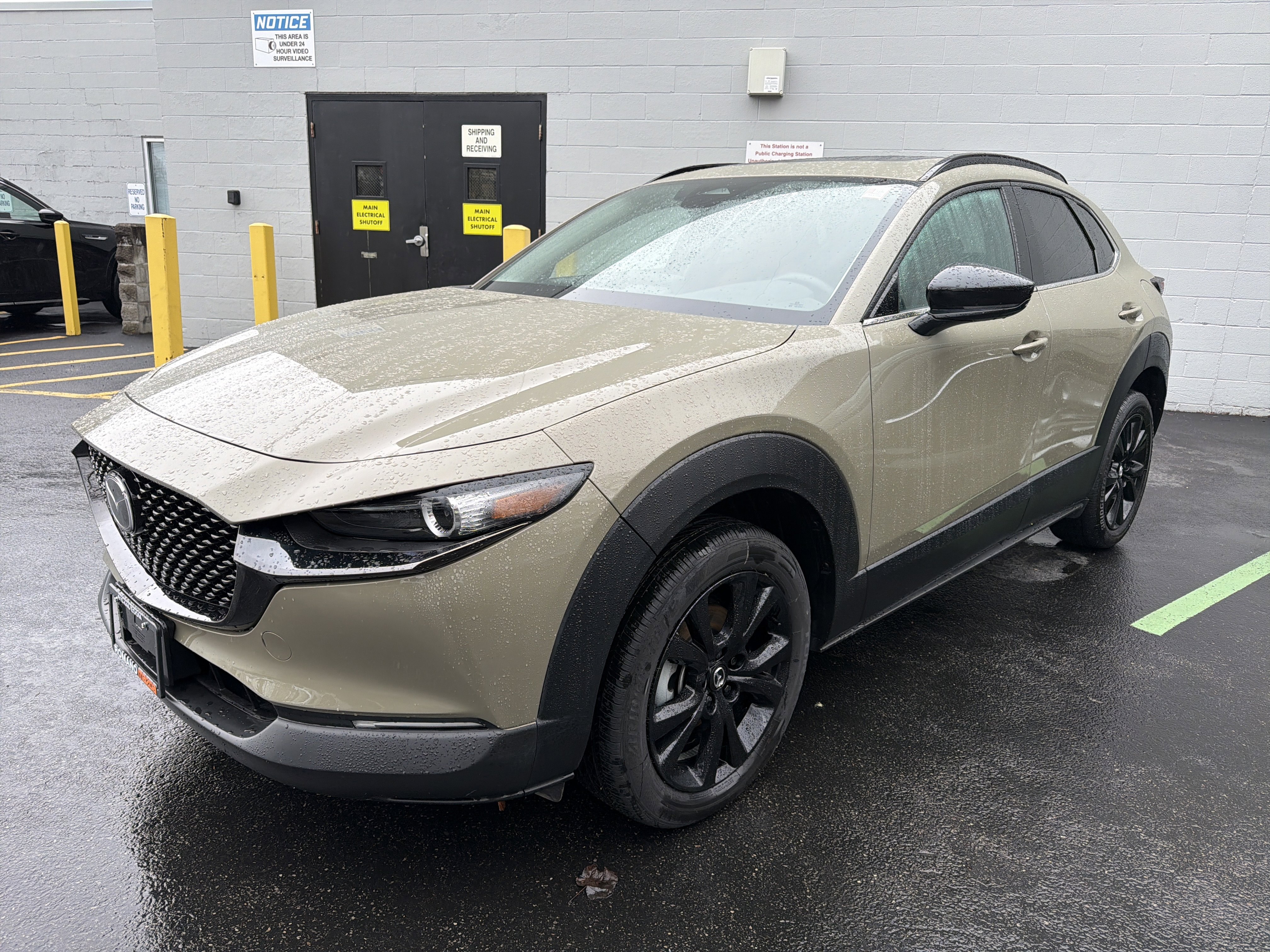 Used 2025 MAZDA CX-30 Carbon image 4