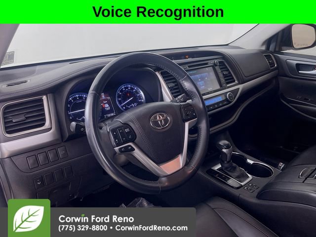 Used 2016 Toyota Highlander XLE image 9
