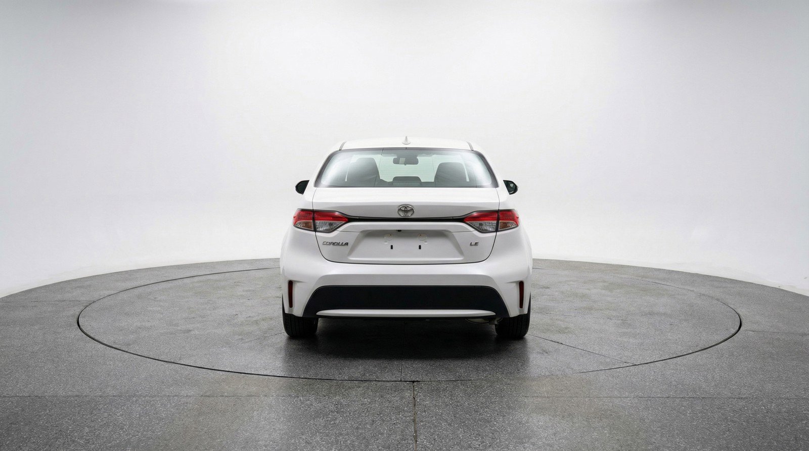Used 2025 Toyota Corolla LE image 7