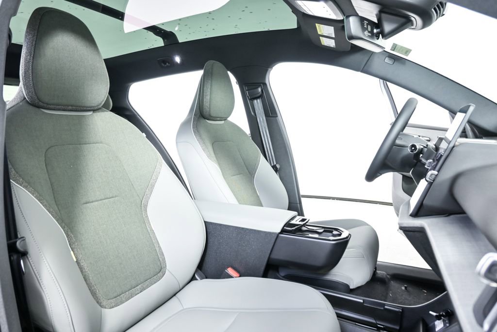 New 2026 Volvo EX30 Cross Country Ultra w/ Protection Package Premier image 21