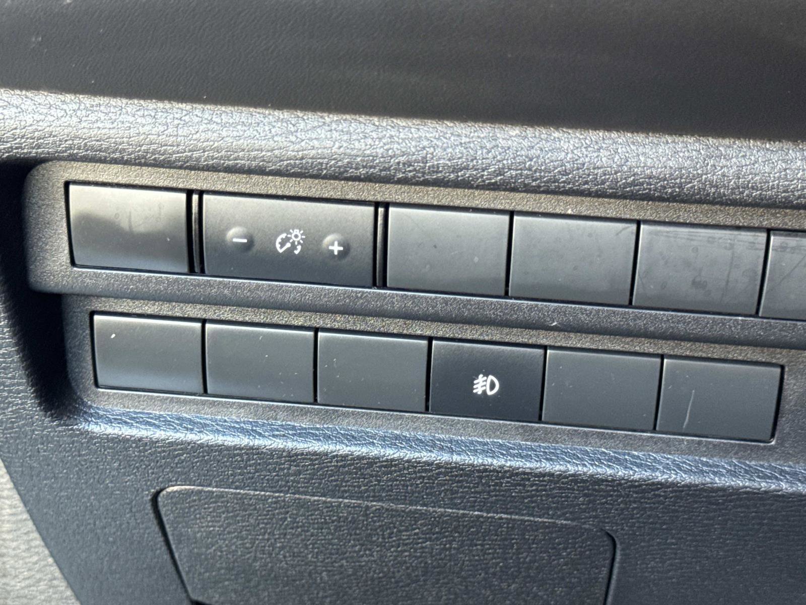 Used 2022 Mitsubishi Outlander ES image 30