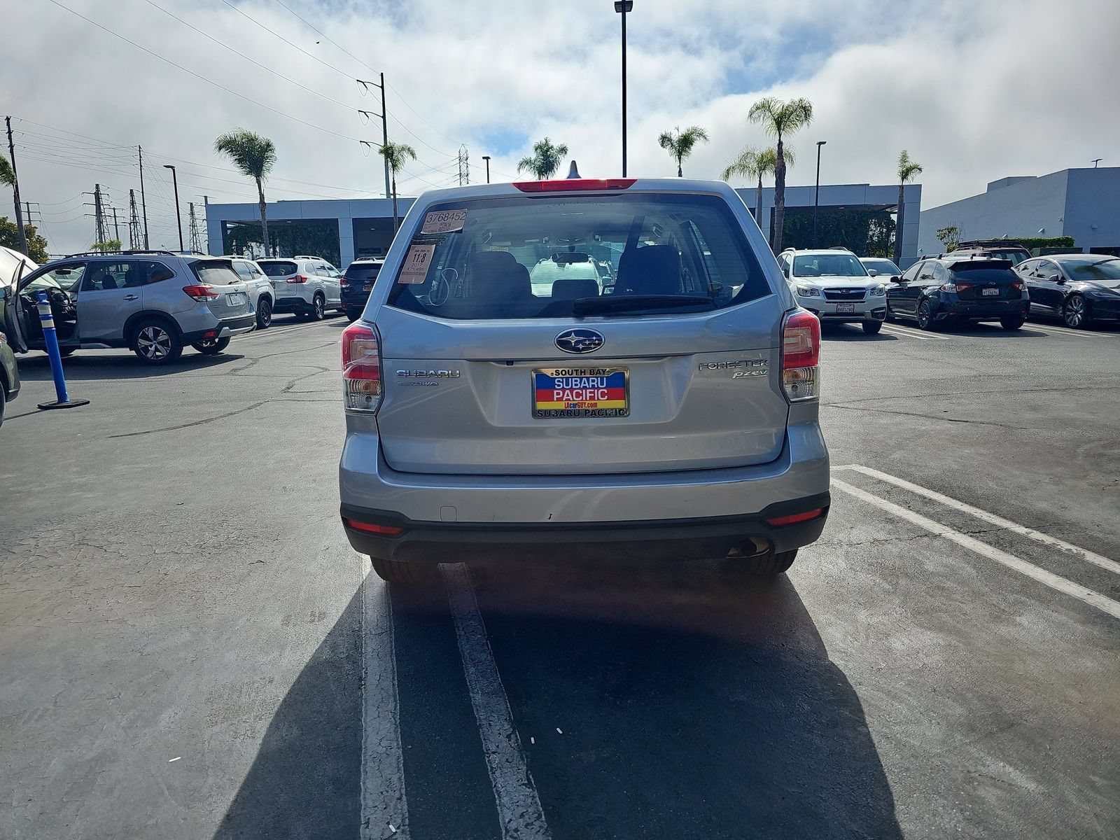 Used 2017 Subaru Forester 2.5i AWD/4WD image 6