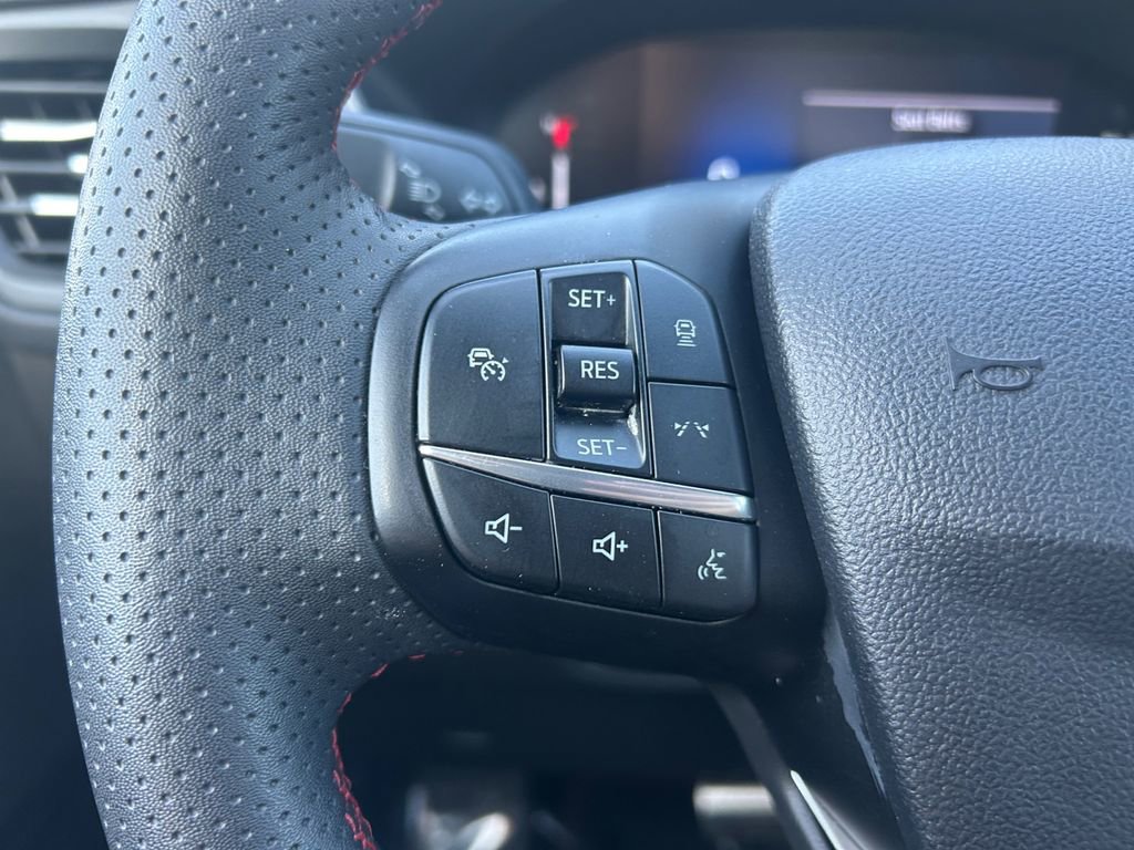 Used 2023 Ford Escape ST-Line w/ Tech Pack #1 image 18