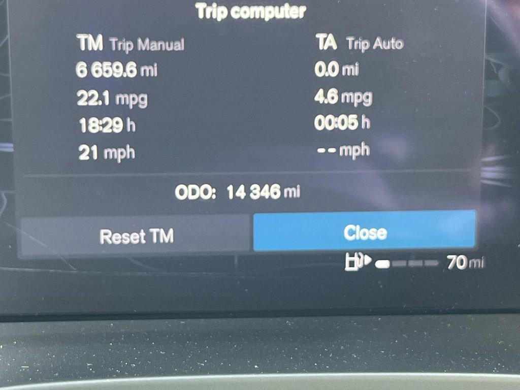 Used 2023 Volvo XC40 B5 Ultimate w/ Climate Package image 41