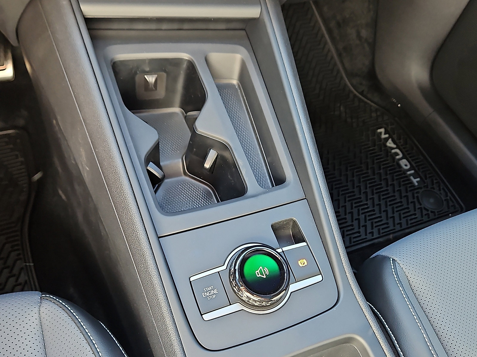 New 2026 Volkswagen Tiguan SE R-Line image 16