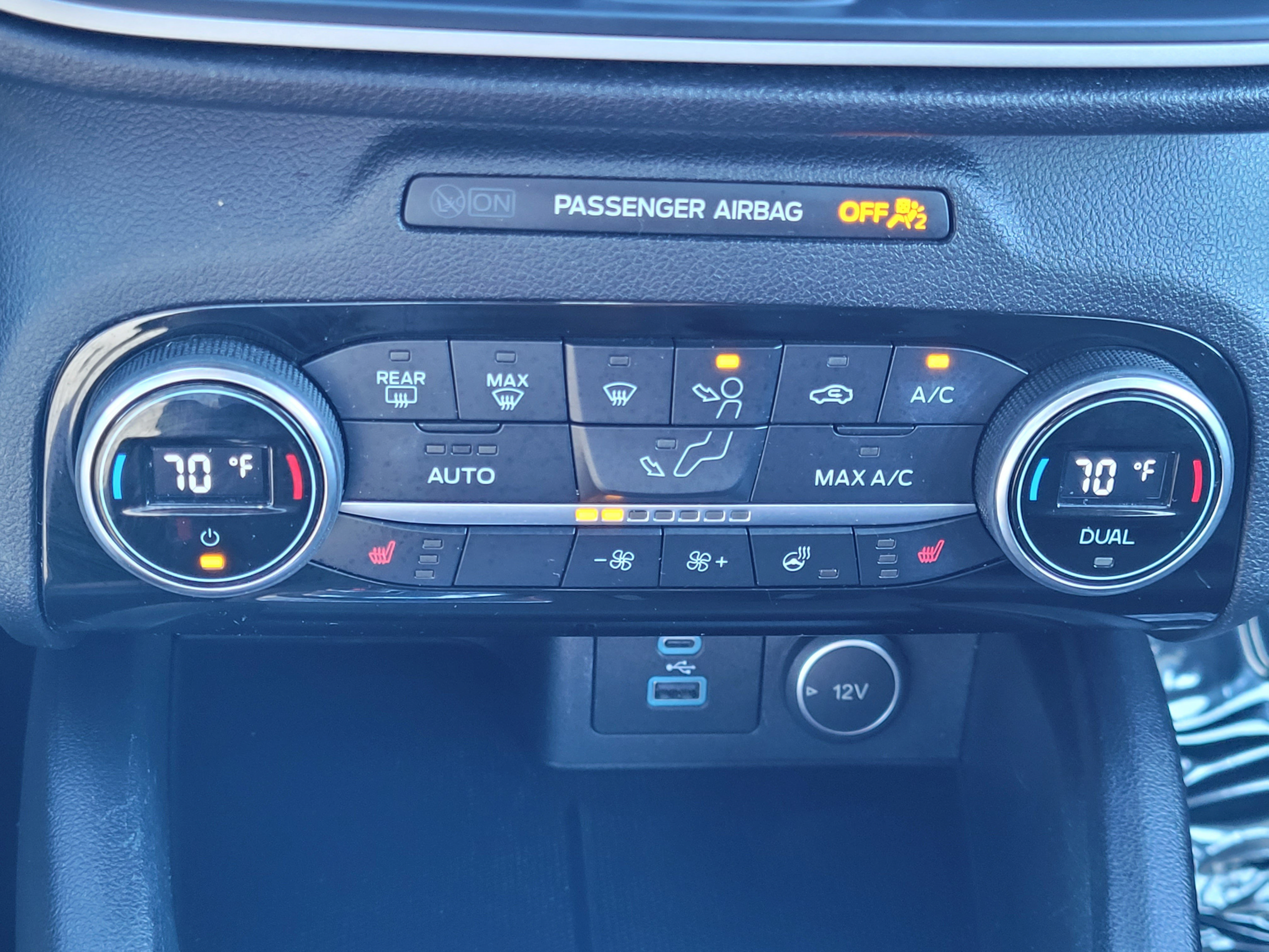 Certified 2021 Ford Escape SEL w/ SEL Stealth AWD Package image 23