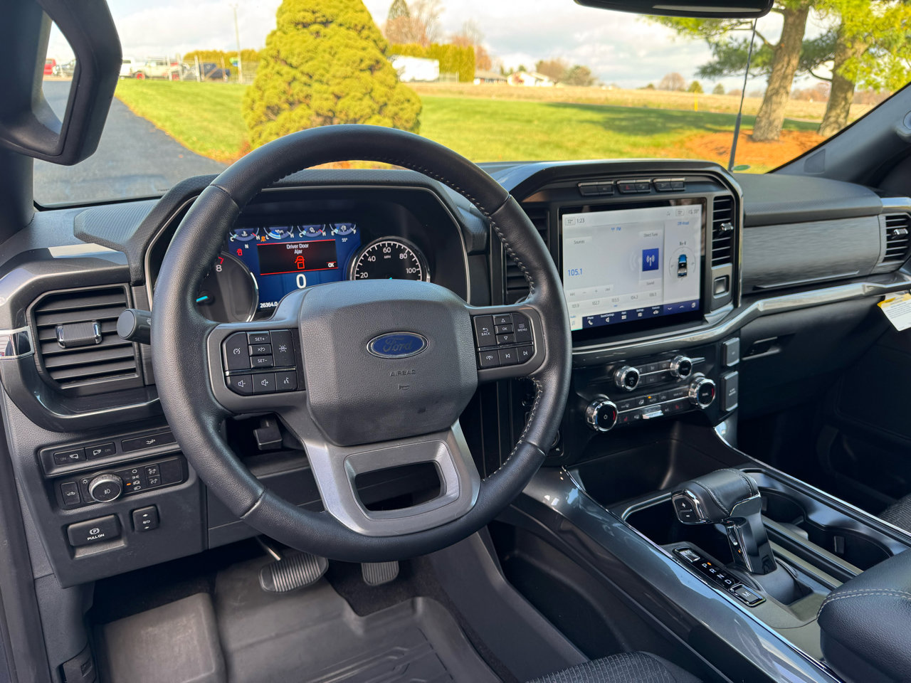 Used 2022 Ford F150 XLT w/ Equipment Group 302A High image 16