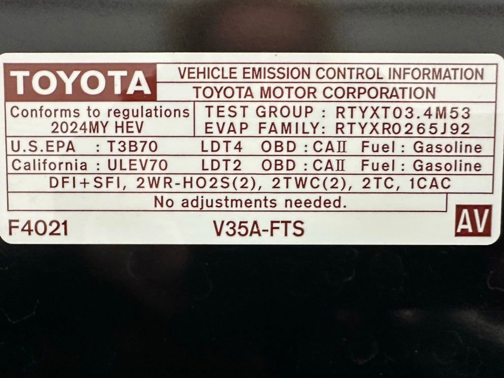 Used 2024 Toyota Sequoia SR5 w/ SR5 Premium Package AWD/4WD image 71