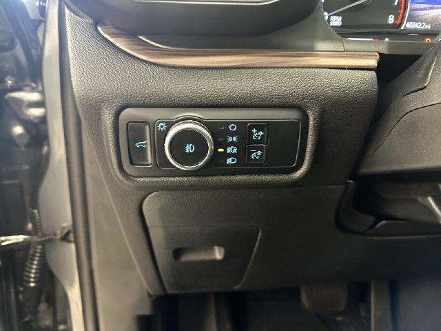 Used 2024 Ford Explorer Limited AWD/4WD image 23
