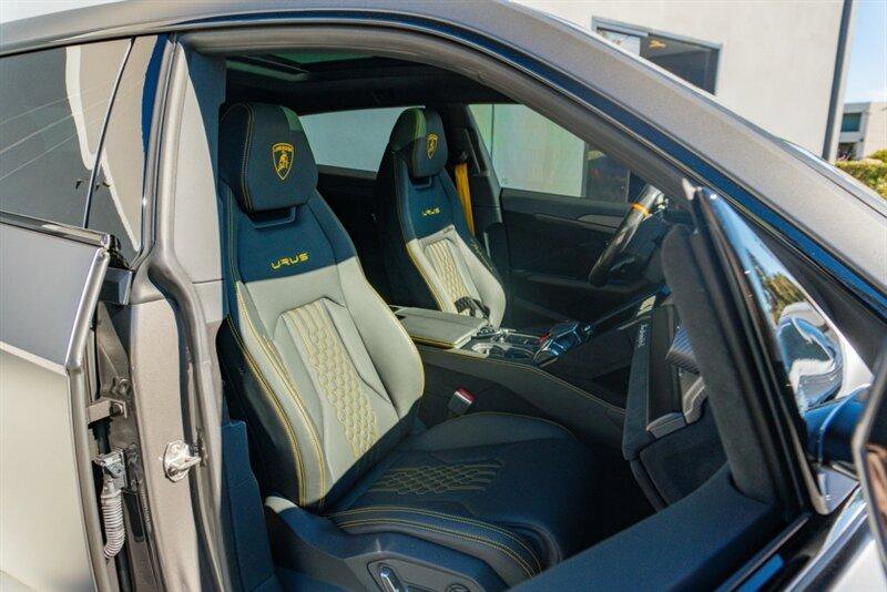 Used 2024 Lamborghini Urus Performante image 54