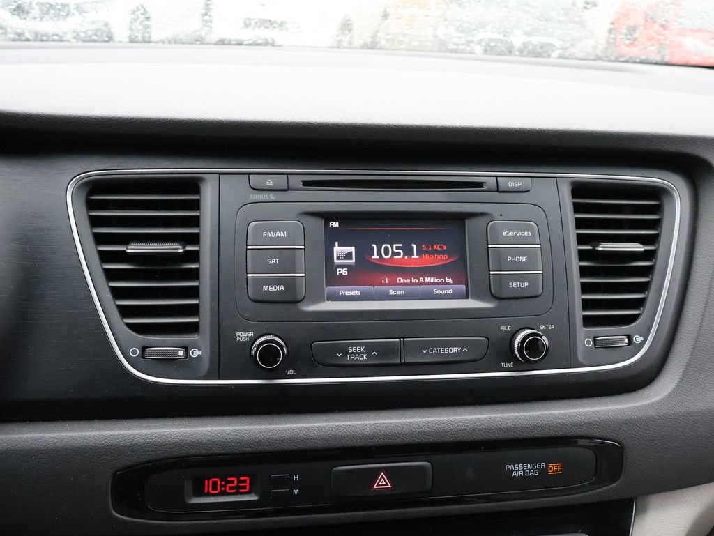 Used 2015 Kia Sedona LX w/ LX Convenience Package FWD image 23