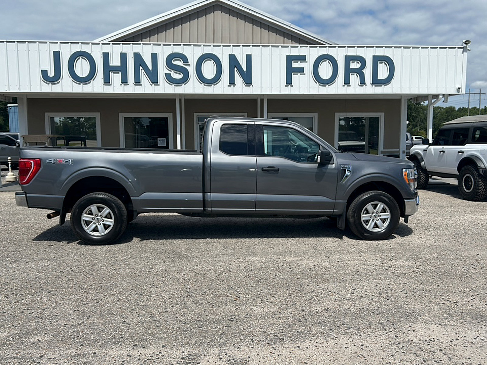 Used 2021 Ford F150 XLT w/ Equipment Group 301A Mid AWD/4WD image 1