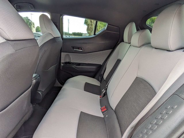 Used 2019 Toyota C-HR XLE FWD image 14