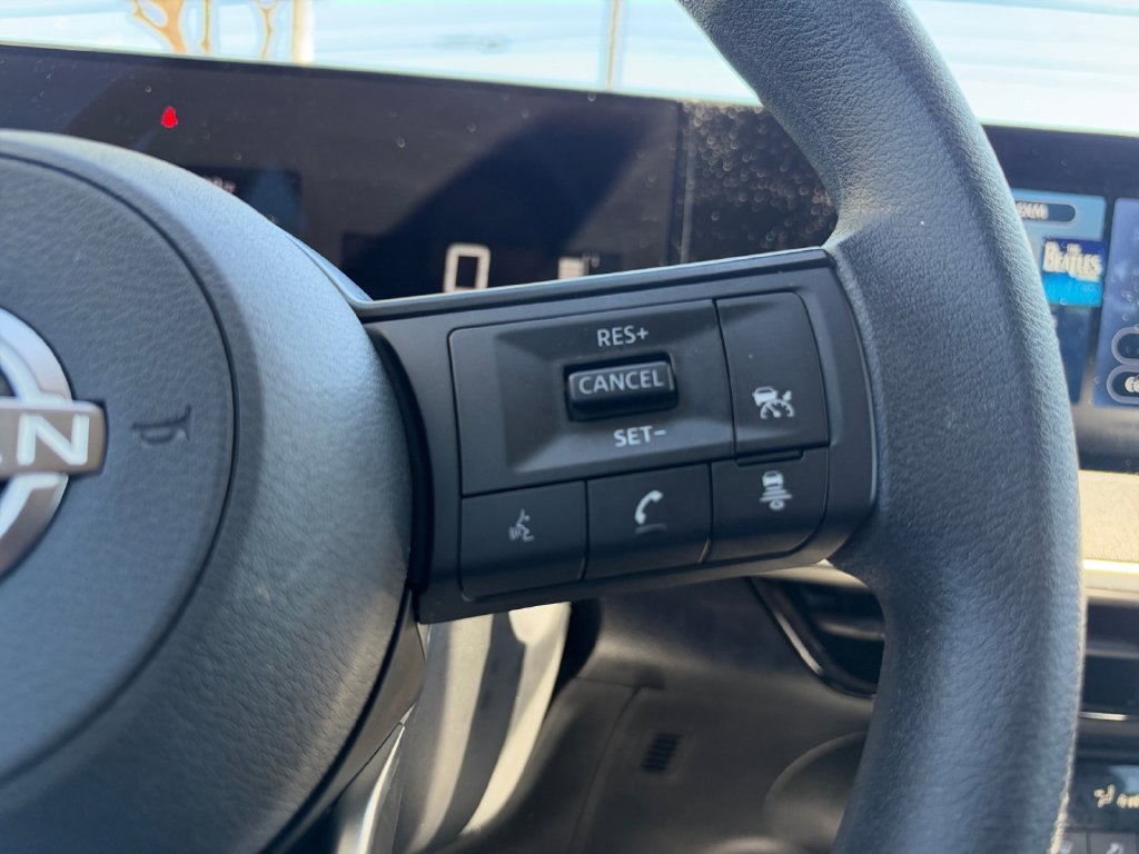 Used 2026 Nissan Kicks SV w/ SV Premium Package FWD image 21