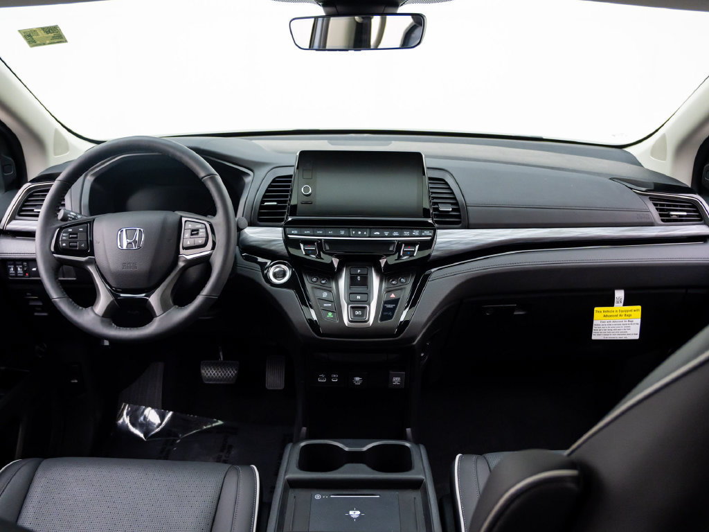 Used 2026 Honda Odyssey Elite image 12