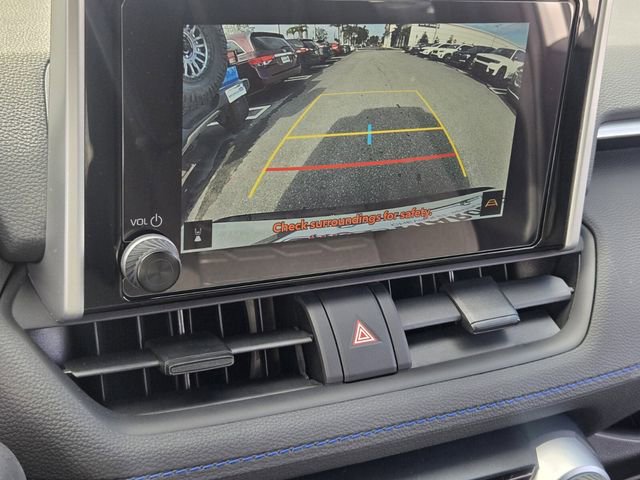 Used 2024 Toyota RAV4 SE w/ Convenience Package image 18