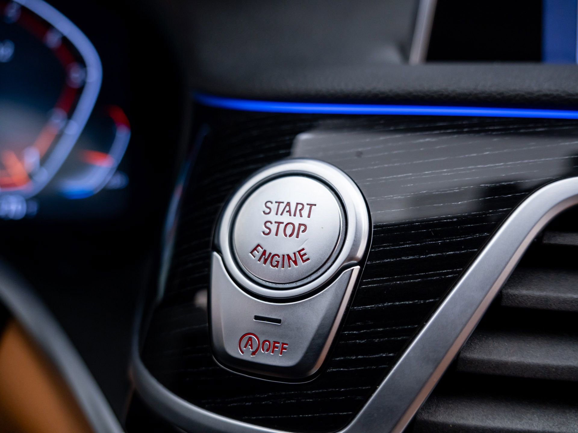 Used 2022 BMW 740i xDrive w/ M Sport Package AWD/4WD image 27