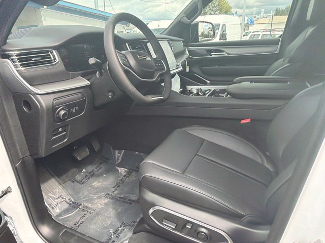 New 2026 Jeep Grand Wagoneer Limited AWD/4WD image 21