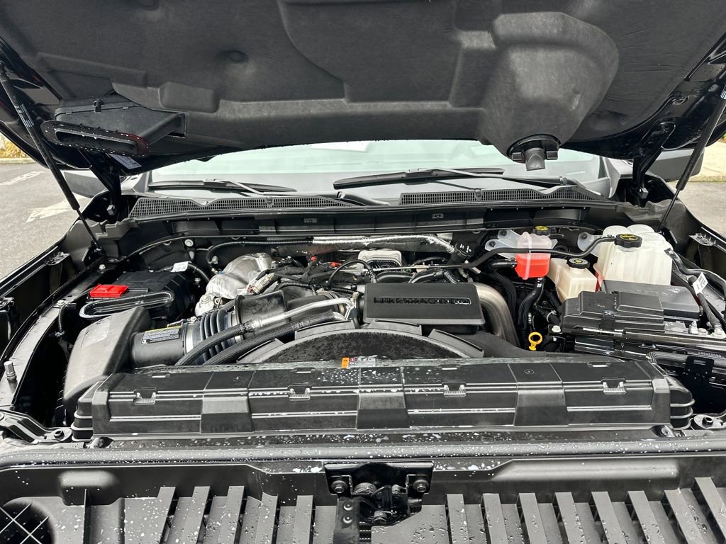 Used 2025 GMC Sierra 3500 AT4 w/ AT4 Premium Plus Package image 29