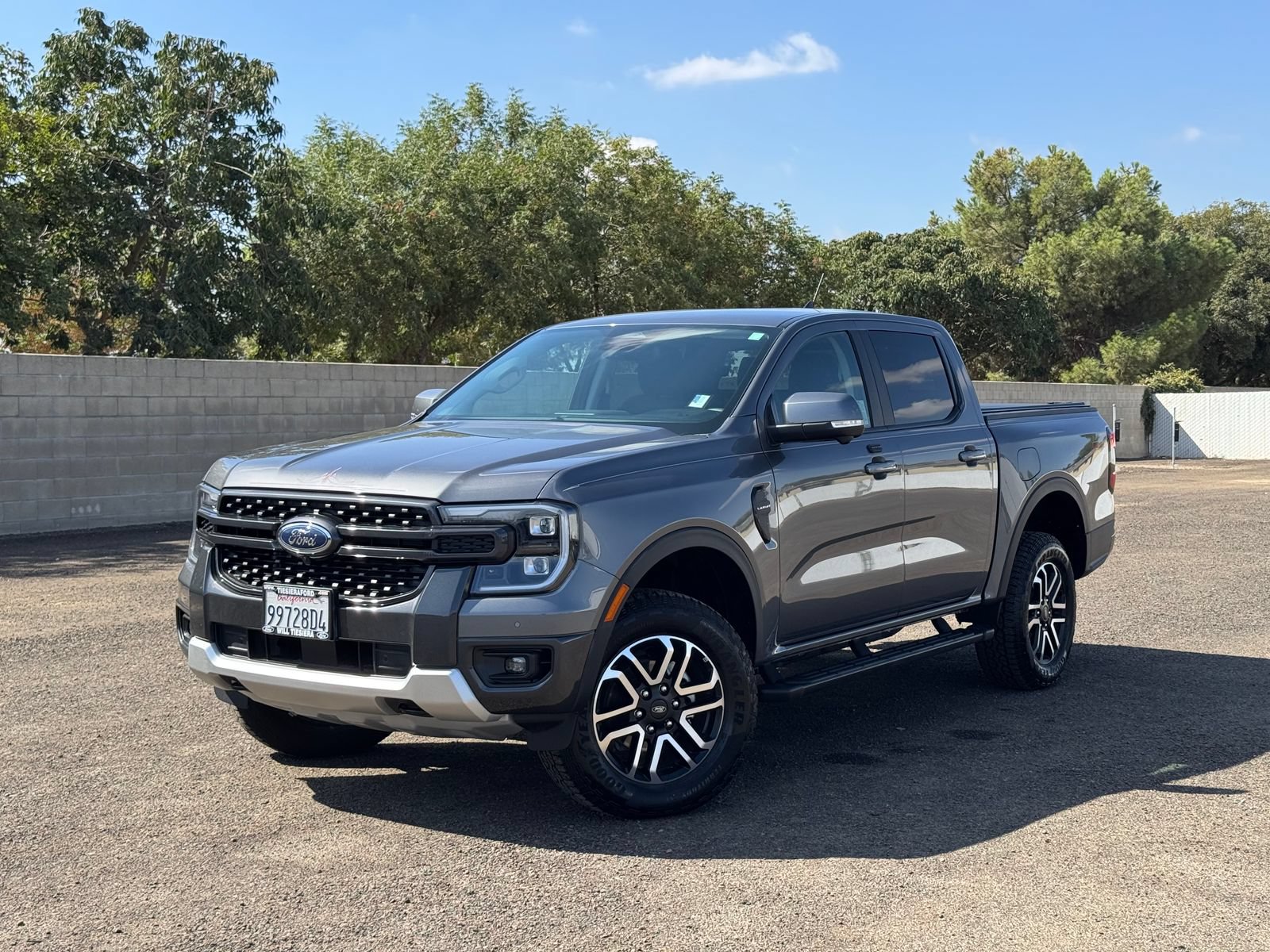 Used 2025 Ford Ranger Lariat w/ FX4 Off-Road Package AWD/4WD image 11